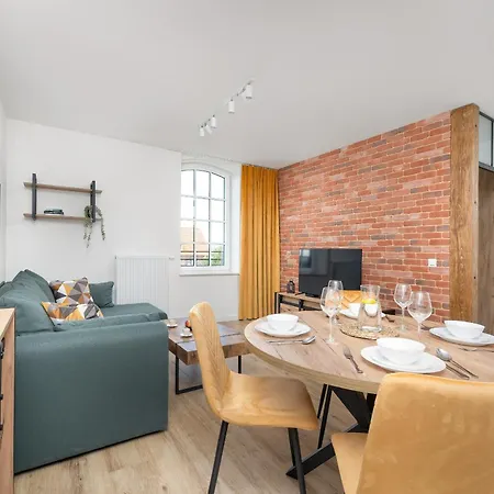 شقة Szczecinski Apartament Kwiatkowskiego W Spokojnej Okolicy By Renters شتشيتسين